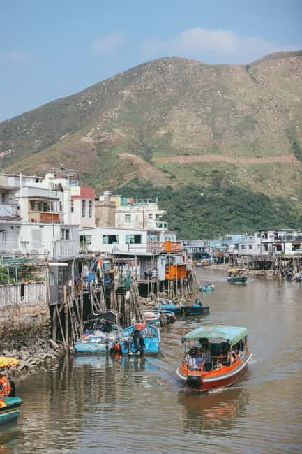 Hong Kong: Lantau, Big Buddha & Tai O Tour w/Private Coach - The Itinerary in Detail