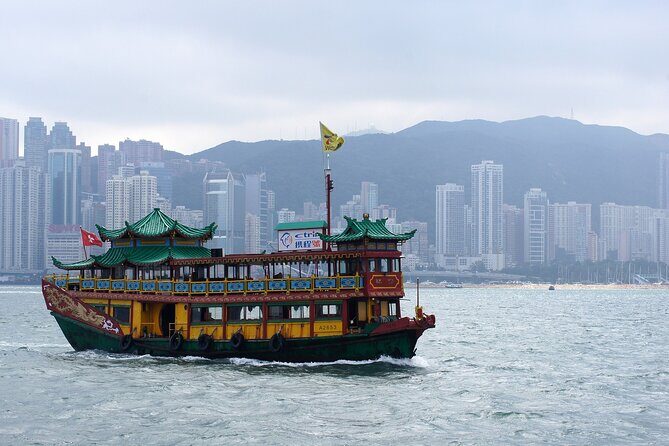 Hong Kong : Must-See Attractions Walking Tour With A Guide - Key Points