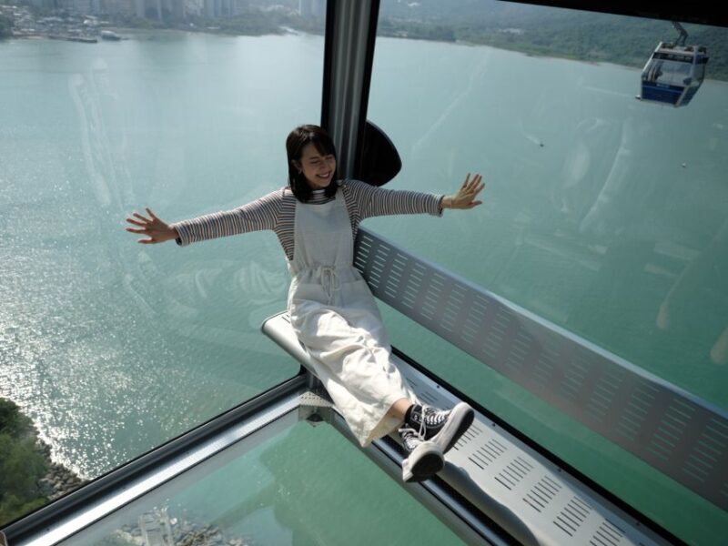 Hong Kong: Ngong Ping Private Cable Car Skip-the-Line Ticket - Key Points