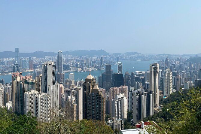 Hong Kong Peak Tram with Tour Guide/Skip the line/Fastlane - Why This Tour Stands Out