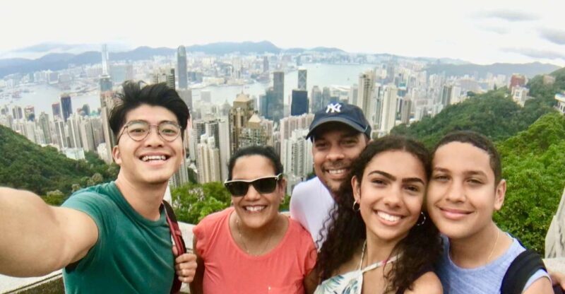 Hong Kong: Private Walking City Tour with a Local Guide - The Sum Up