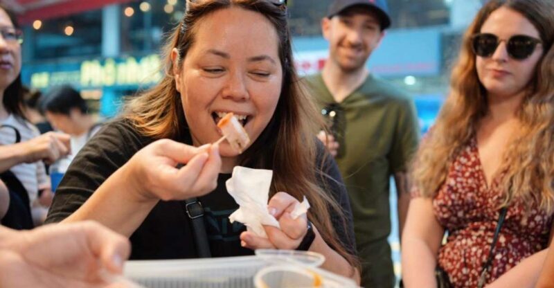 Hong Kong Street Food Tour with Locals - Dim Sum, Wonton - Myths and Facts: The Silk-Stocking Tea and More