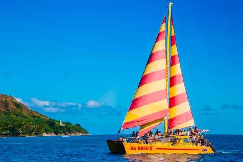 Honolulu: 1-Hour Friday Night Fireworks Cruise with Drinks - How Valuable Is the Experience?