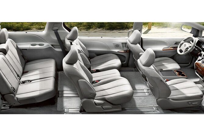 Honolulu Airport & Waikiki Hotels Private Transfer by Minivan (up to 5 people) - The Review from Travelers