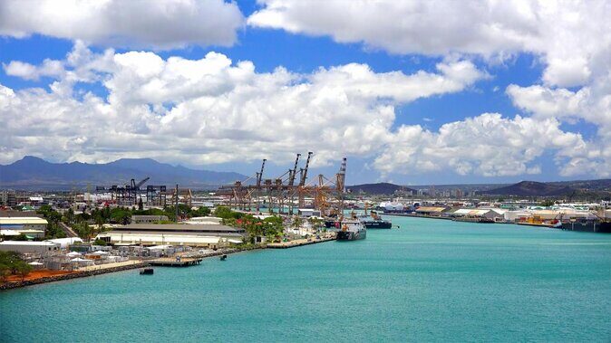 Honolulu Harbor Cruise Terminal Transfer by Luxury Vehicle - Why Choose This Transfer?