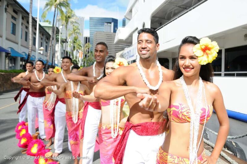 Honolulu: Pacific Star Sunset Buffet and Show - What Travelers Say