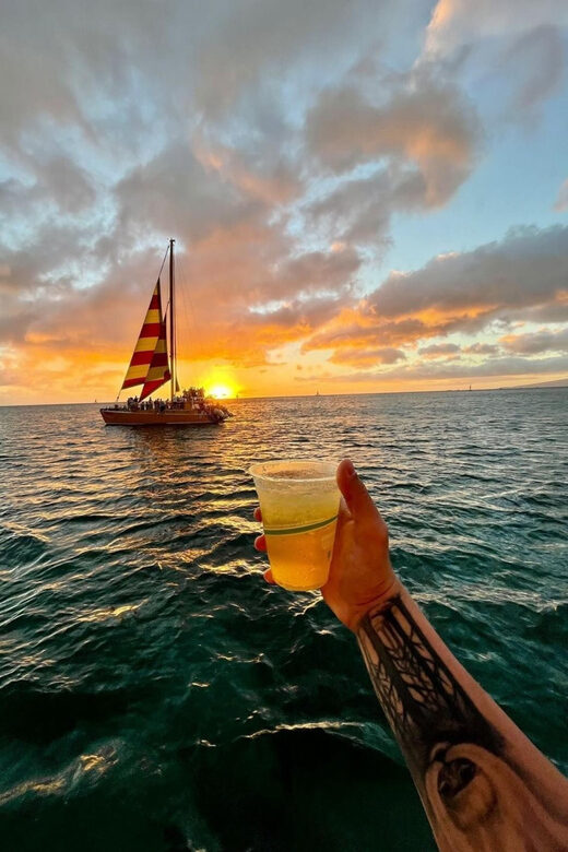 Honolulu: Sunset Catamaran Sailing Experience - An honest look at a popular Hawaiian sunset cruise