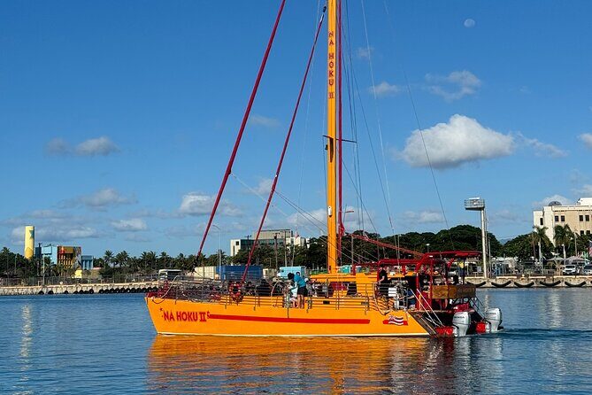 Honolulu Sunset Sail from Kewalo Harbor Including Drinks - Who Will Love This Tour?