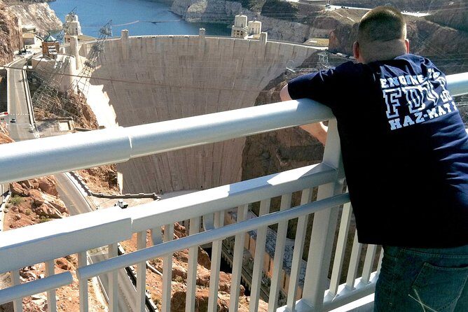 Hoover Dam Comedy Tour with Lunch and Comedy Club Tickets - Boulder City Charm
