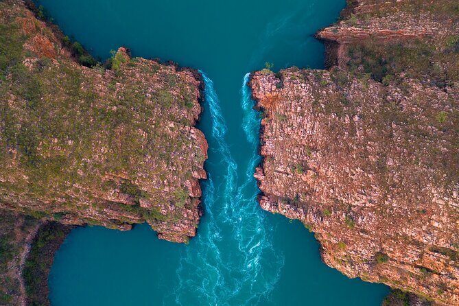 Horizontal Falls Helicopter Adventure from Broome - The Main Event: Horizontal Falls & Boat Cruise