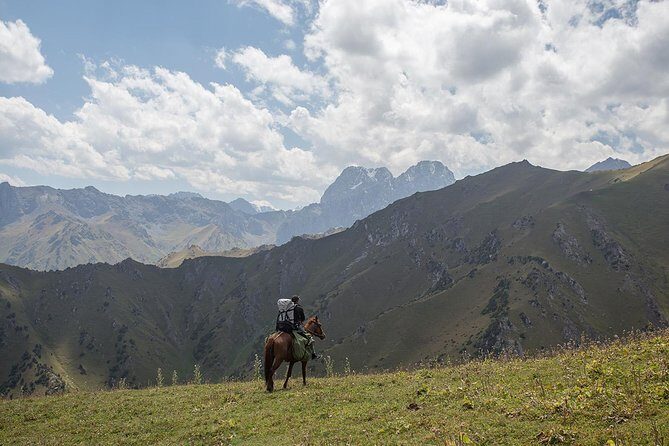 Horse riding in Kyrgyzstan, Truly Nomadic Land - Introduction: Discover Kyrgyzstan’s Nomadic Heart on Horseback