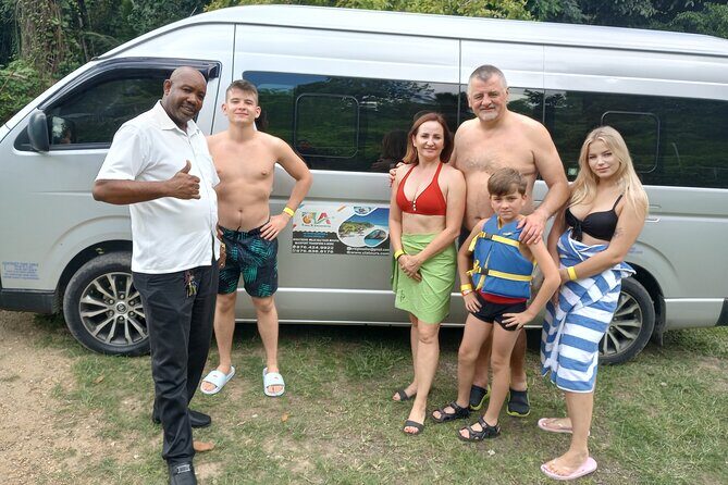 Horseback riding, Blue hole or Dunn's River Combo - FAQ