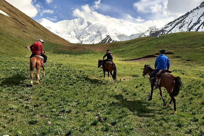 Horseback Riding in Alay Valley - Introduction