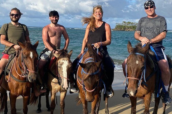 Horseback Riding on Puerto Plata - The Guides and Customer Satisfaction