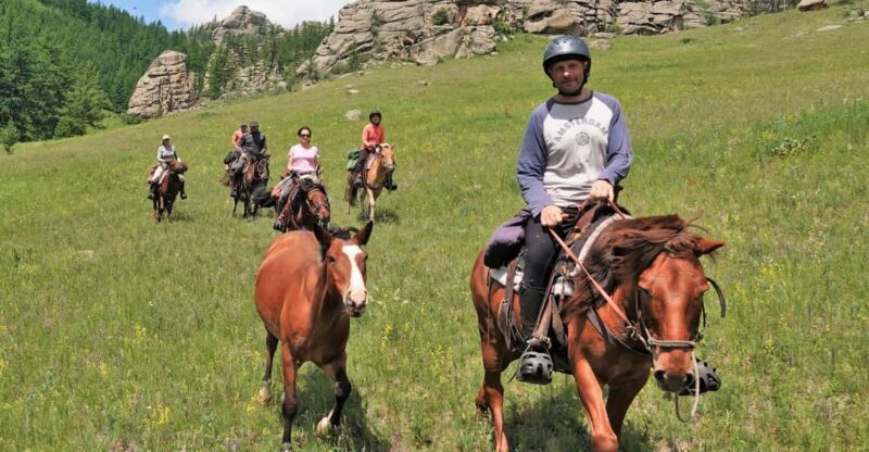 Horseback Riding Tour to Turtle Rock & Aryabal - Key Points