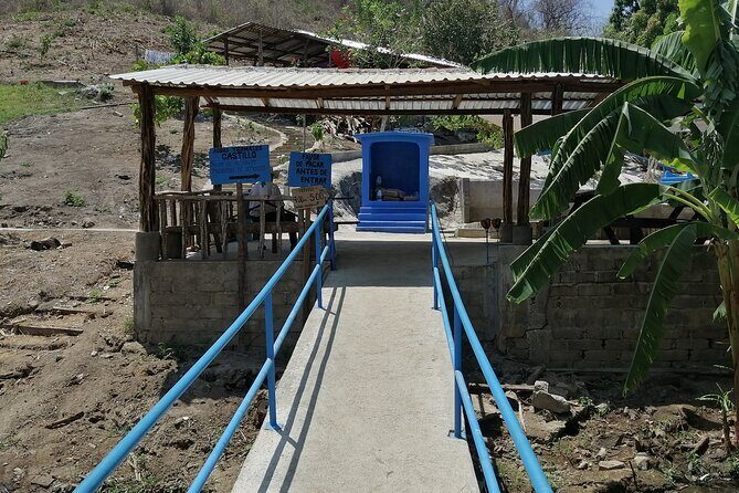 Hot Springs Water Visiting Dos Arroyos Guerrero. - Key Points