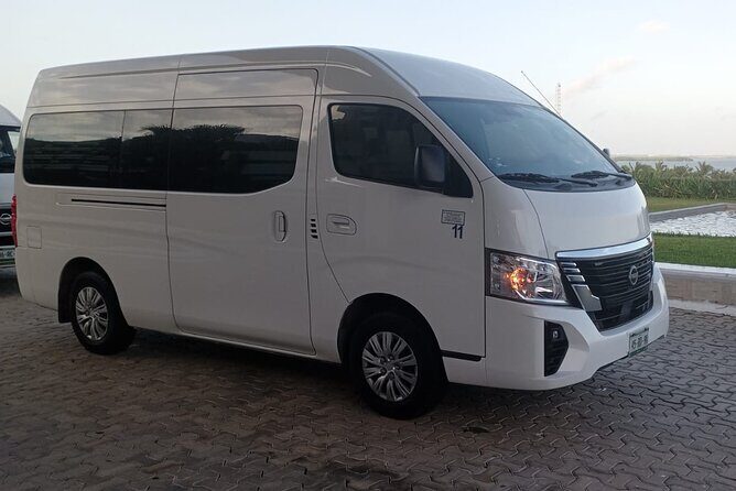 Hotel transportation Cancun to Cancun Airport 1-8 people - Who Is This Service Best For?