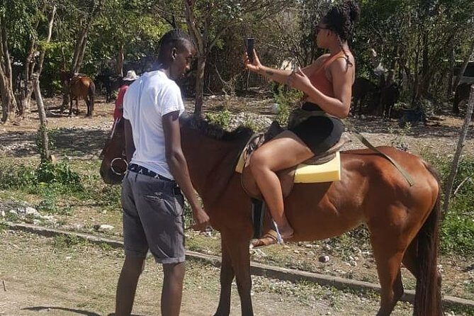 Hour Horseback Riding Guided Tour from Runaway Bay - FAQs
