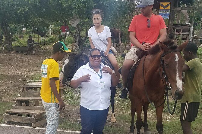 Hour Horseback Riding Guided Tour from Runaway Bay - In The Sum Up