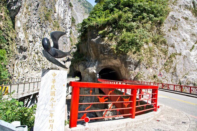 Hualien & Yilan Private Car Tour to Spectacular Natural Wonders - What Makes This Tour Stand Out