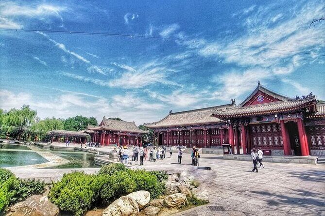Huaqing Palace Tickets with Optional show of Xi'an incident - What to Expect from the Tour