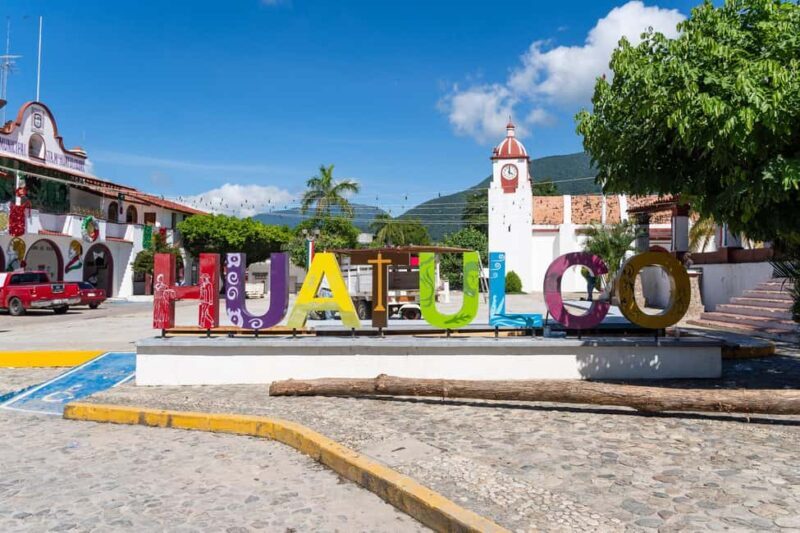 Huatulco: Pluma Hidalgo Coffee Origin and Essence. - Traditional Meal and Cultural Insights