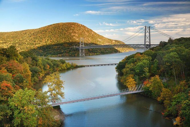 Hudson Valley Fall Foliage Helicopter Tour from Westchester (Shared) - Key Points