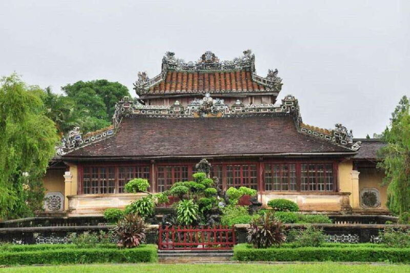 Hue Car Rental with Driver for Transfer Trip and Sightseeing - What This Tour Means for You