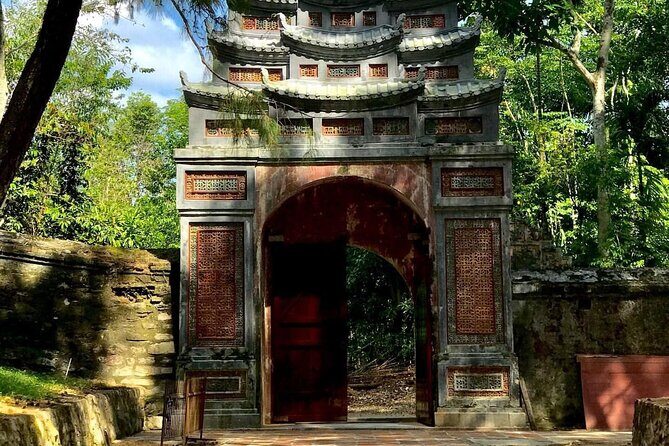 Hue city tour with private driver - FAQ