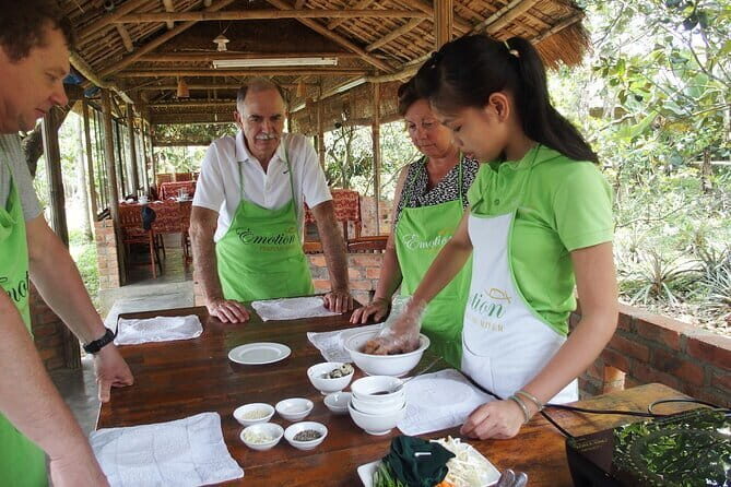 Hue Cooking Class & Local Market: Best Restaurants with Madam Thu - Who Should Consider This Tour?