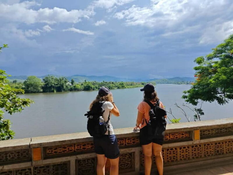 Hue: Dragon Boat, Perfume River - Optional Destination - Key Points