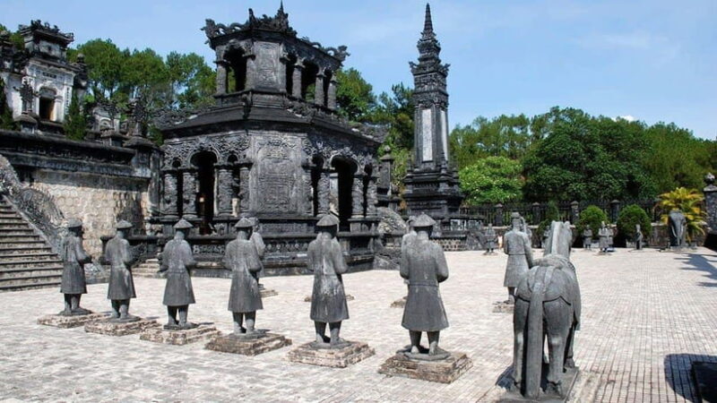 Hue : Full-Day City Tour with Thien Mu Pagoda and Lunch - Key Points