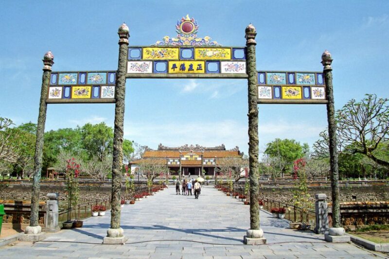 Hue Half-Day Tour with Boat Trip and Sightseeing - Key Points