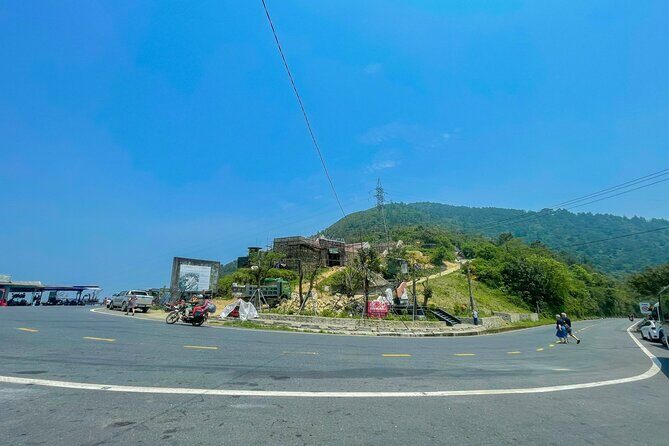Hue Hoi An Bus Tour Sightseeing via Hai Van Pass 4 Stops - FAQ