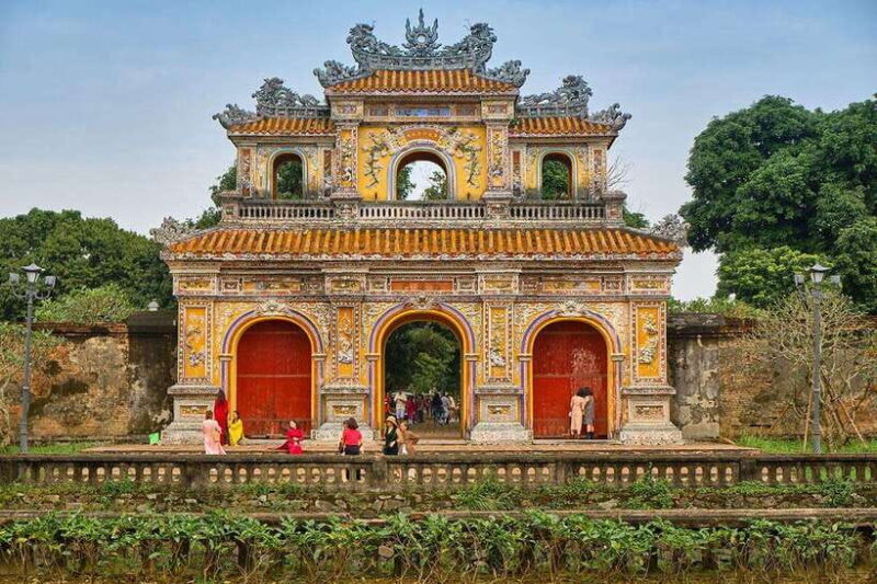 Hue: Hue Walking Tour to Imperial Citadel with Tour Guide - An In-Depth Look at the Hue Imperial Citadel Tour