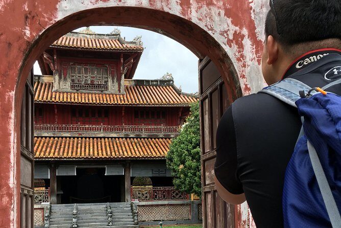 Hue Imperial and Forbidden city in 2,5 hours walking tour - Thai Hoa Palace: The Heart of Imperial Power