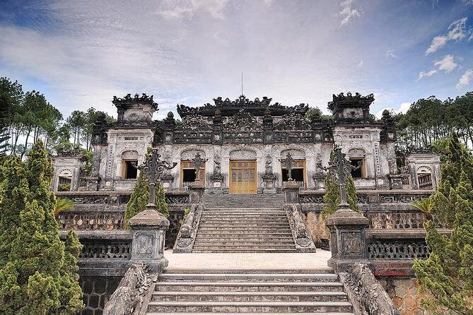 HUE IMPERIAL CITY: Full-Day Guided Tour from Da Nang or Hoi An - How the Itinerary Unfolds