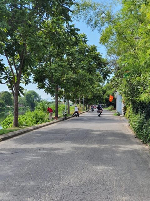 Hue: motorbike tour into Citadel and along Ng Hà Canal - Key Points