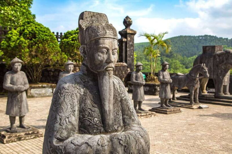Hue: Private Guided Tour to Royal Tombs & Hue Imperial City - FAQ