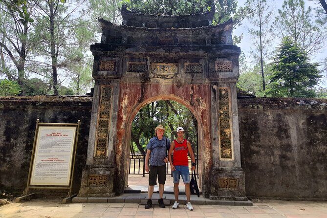 Hue: Royal Tombs Tour - Visit 3 Best Tombs & Pagoda - A Detailed Look at the Hue Royal Tombs Tour
