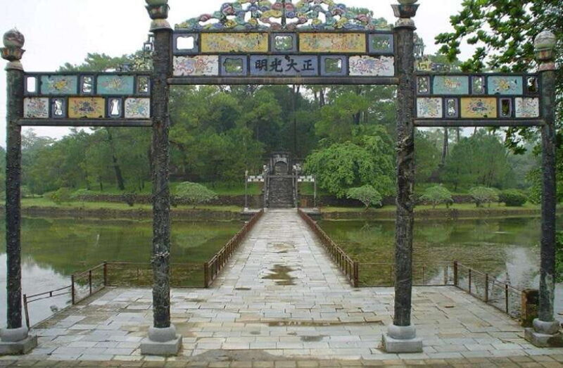 Hue Royal Tombs Tour: Visit Best Pagodas & Mausoleums - The Itinerary: What You’ll See and Why It Matters
