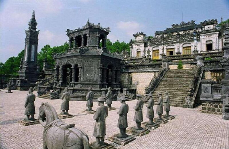 Hue Royal Tombs Tour: Visit Best Pagodas & Mausoleums - Logistics and Practicalities