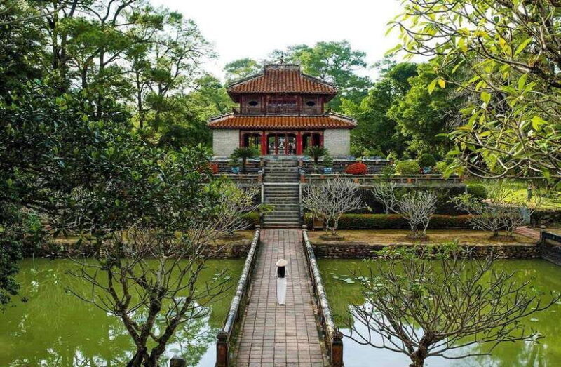 Hue Royal Tombs Tour: Visit Best Pagodas & Mausoleums - Authenticity and Cultural Insight