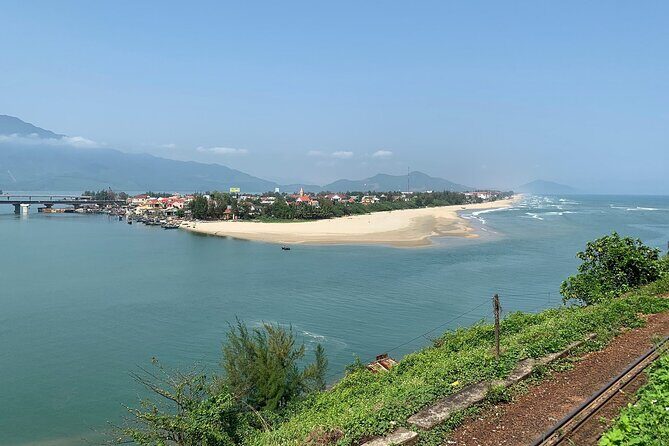 Hue to Hoi An or Hoi An to Hue Transfer with sightseeing on the way - FAQs