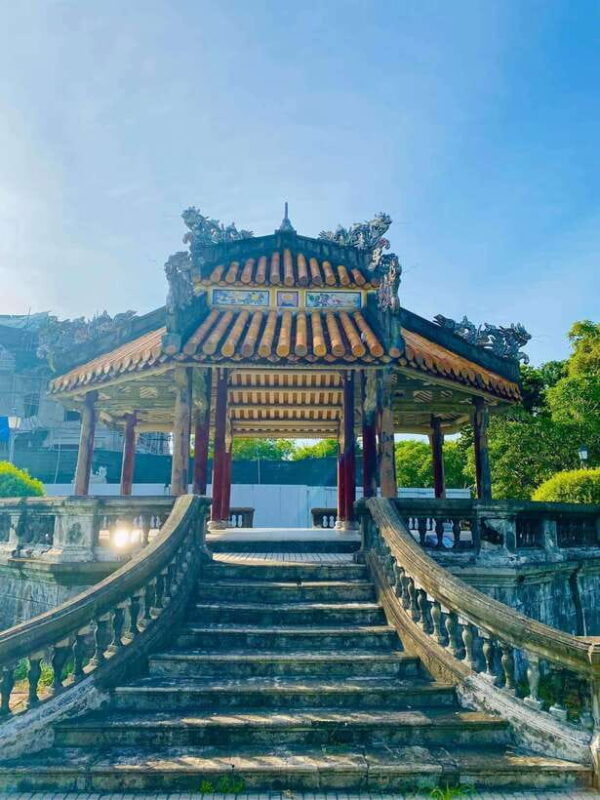 Hue Walking tour to Imperial City and Dong Ba Market - Frequently Asked Questions