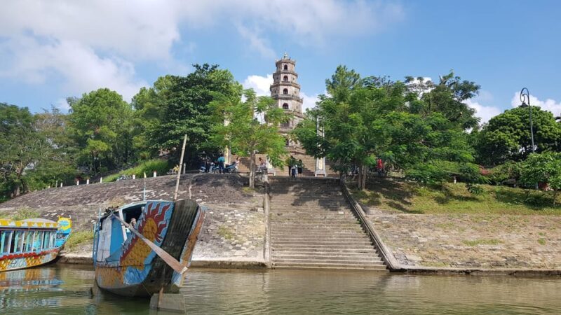 Hue: Walking tour to Thien Mu pagoda and back by boat trip - Key Points