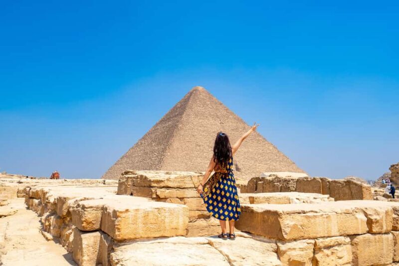 Hurghada: Cairo Pyramids, Sphinx, Museum & Bazaar Day Tour - The Itinerary: A Closer Look