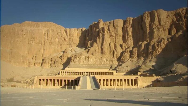 Hurghada: Luxor Highlights & King Tut Tomb Tour with Lunch - The Itinerary: From Sunrise to Sunset