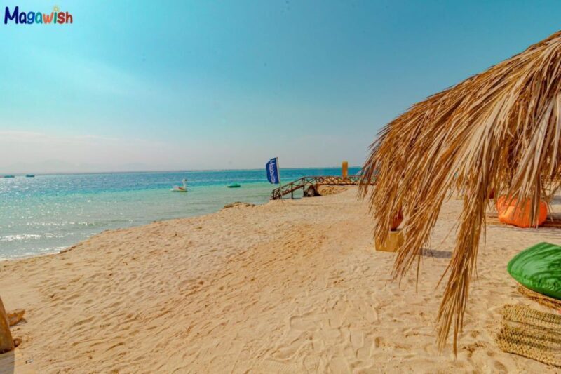 Hurghada: Magawish Island Speedboat W Snorkelling & Lunch - Key Points