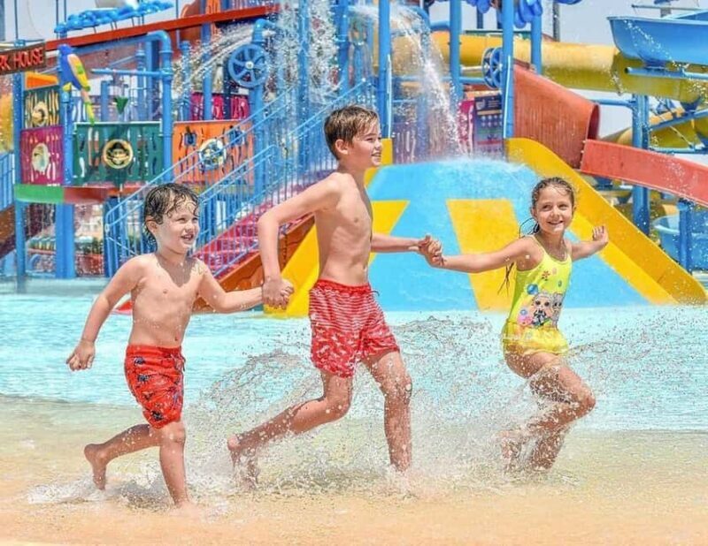 Hurghada: Makadi Water World with Lunch & Transfers - The Experience: What to Expect